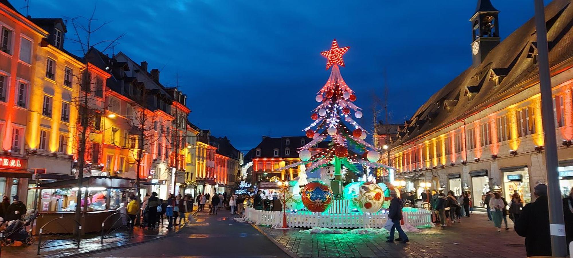 Appart' Duchatelain Lumineux, Vue Sur Chateau Montbéliard Exterior foto